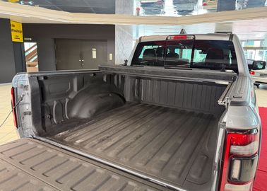 Car image 40