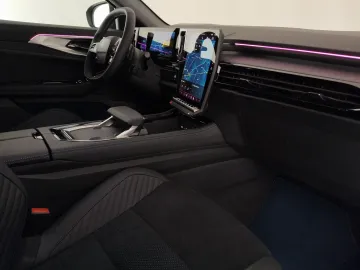 Car image 31
