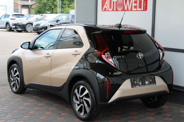 Toyota Aygo X 1.0 53 kW image number 3