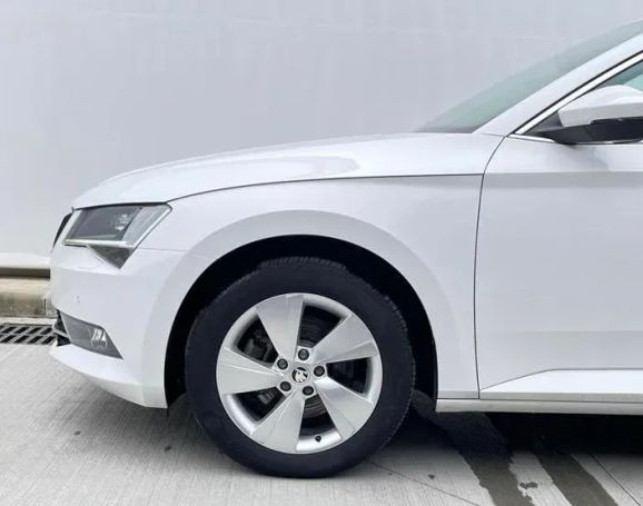 Skoda Superb 140 kW image number 6