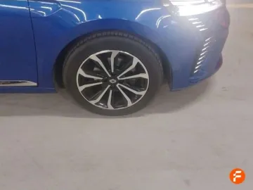 Car image 26