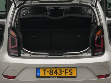 Car image 38