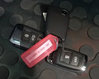 Car image 38
