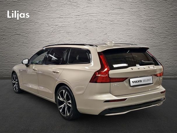 Volvo V60 B4 Plus 147 kW image number 2