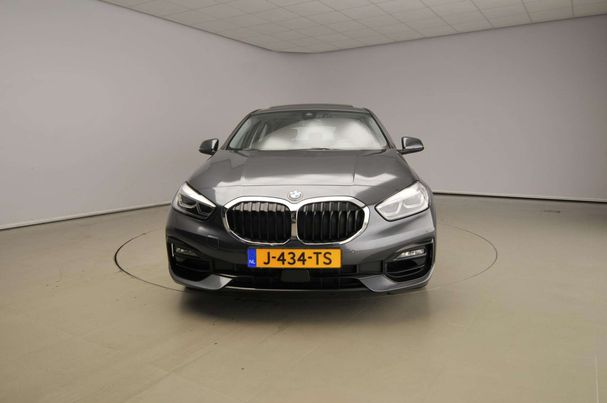 BMW 118i 103 kW image number 2