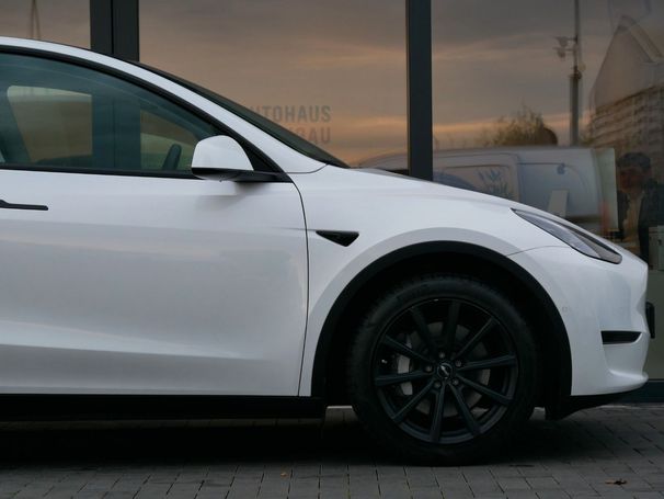 Tesla Model Y 60 Long Range AWD 378 kW image number 10