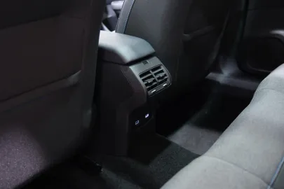 Car image 50