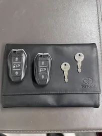 Car image 25