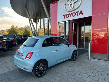 Car image 4