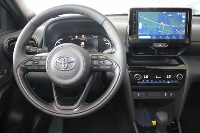 Car image 11