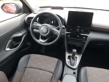 Car image 12