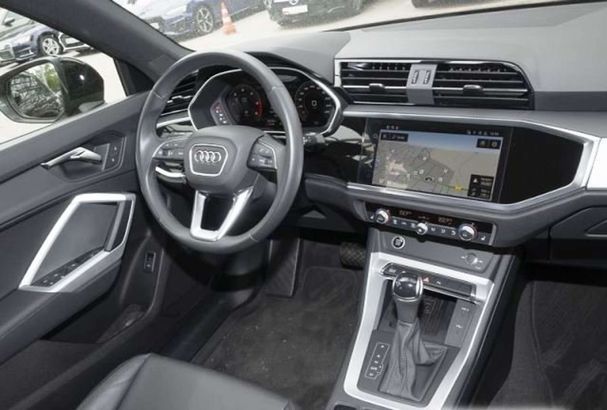 Audi Q3 35 TDI S tronic Advanced Business 110 kW image number 6