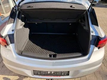 Car image 41