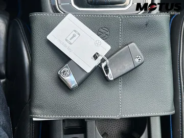 Car image 33