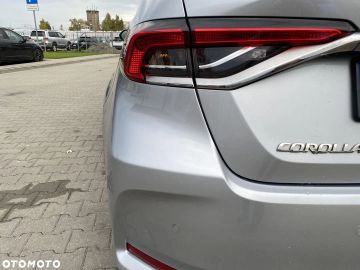 Car image 28