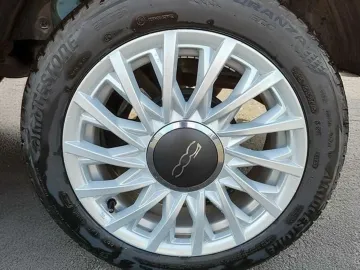 Car image 19