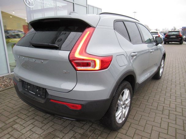 Volvo XC40 B4 Dark Ultimate 145 kW image number 3