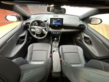 Car image 7