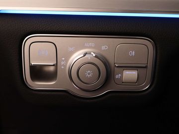 Car image 33