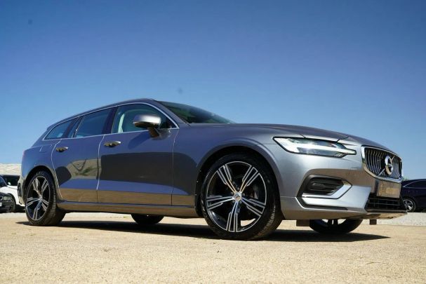 Volvo V60 D4 Inscription 140 kW image number 2