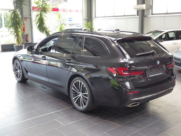 BMW 520d Touring xDrive Luxury Line 140 kW image number 5