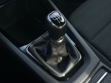 Car image 35