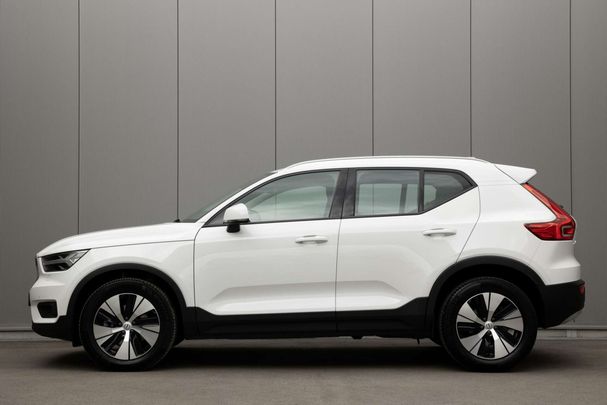 Volvo XC40 B4 Momentum 145 kW image number 8