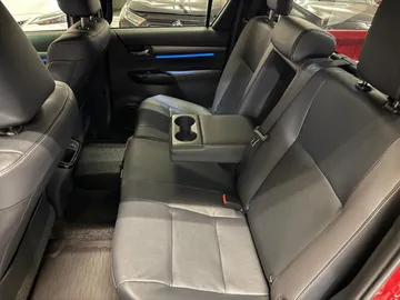 Car image 25