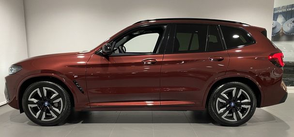 BMW iX3 210 kW image number 2