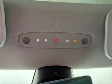 Car image 33