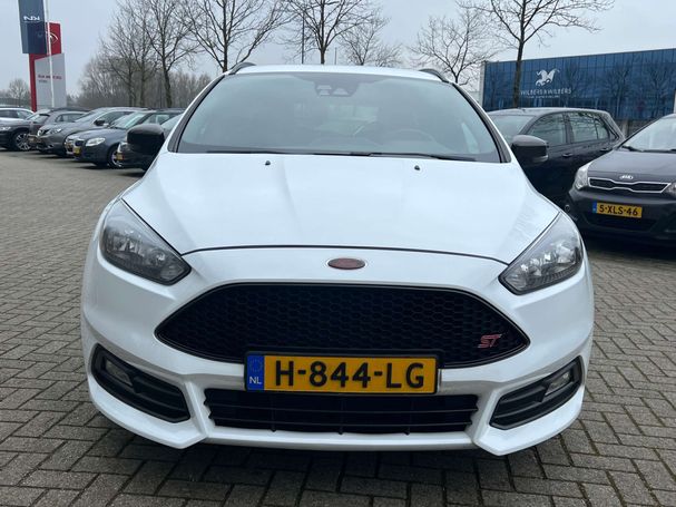 Ford Focus 2.0 ST 185 kW image number 4