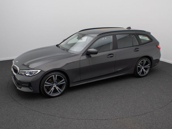 BMW 320d Touring xDrive 140 kW image number 16