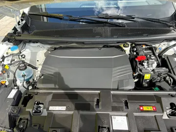 Car image 35