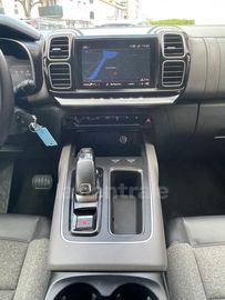 Car image 29