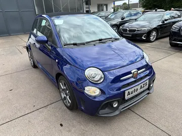 Car image 2
