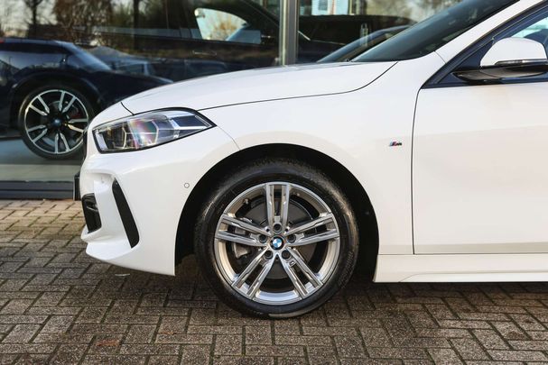 BMW 118i M Sport 104 kW image number 5