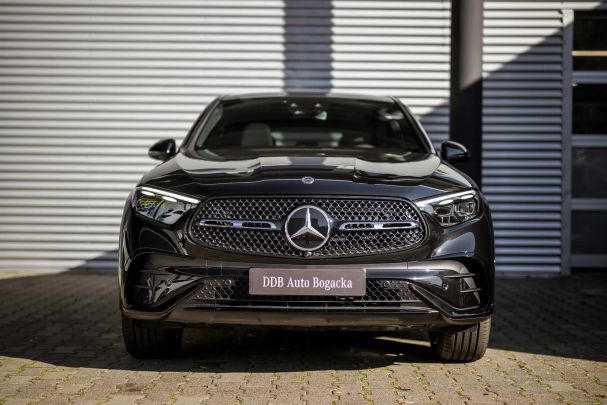 Mercedes-Benz GLC 300 Line 198 kW image number 3