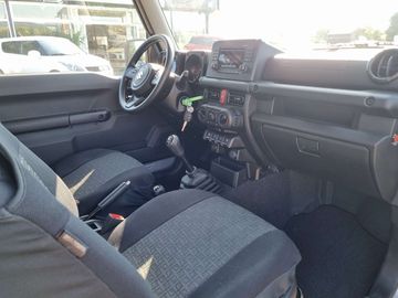 Car image 14