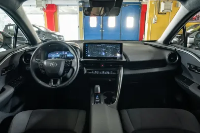 Car image 22