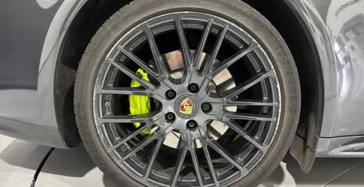 Car image 36
