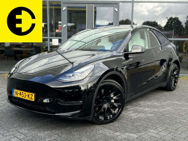 Tesla Model Y Long Range AWD 258 kW image number 13