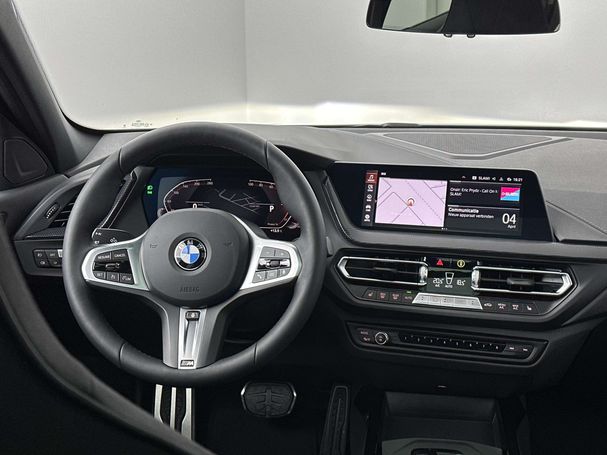 BMW 118i 100 kW image number 24