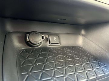 Car image 35