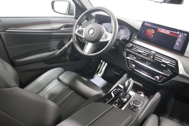 BMW 520d Touring 120 kW image number 13