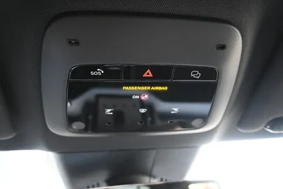 Car image 28