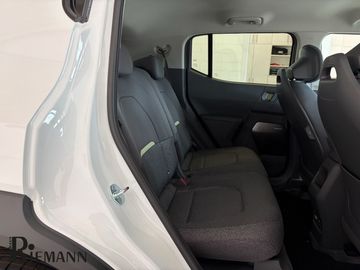 Car image 27