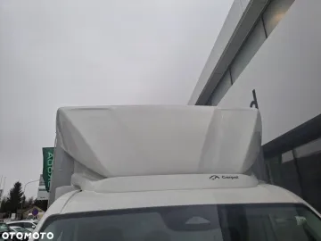 Car image 34