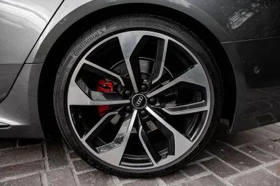 Car image 33