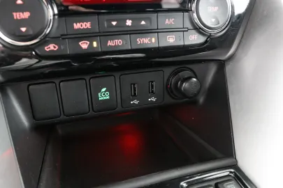 Car image 38