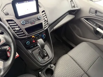 Car image 36